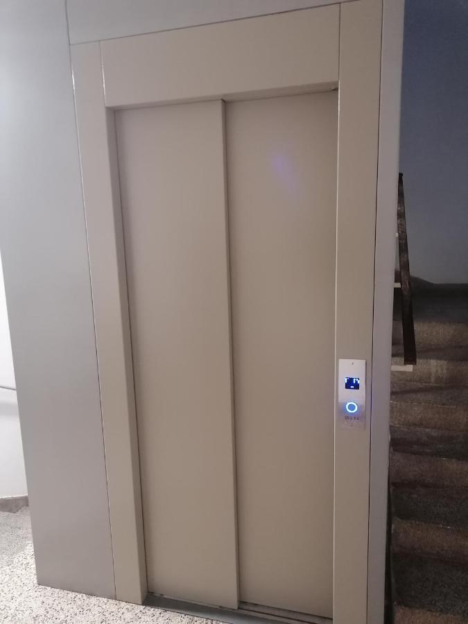 Apartment Lungomare 4 *