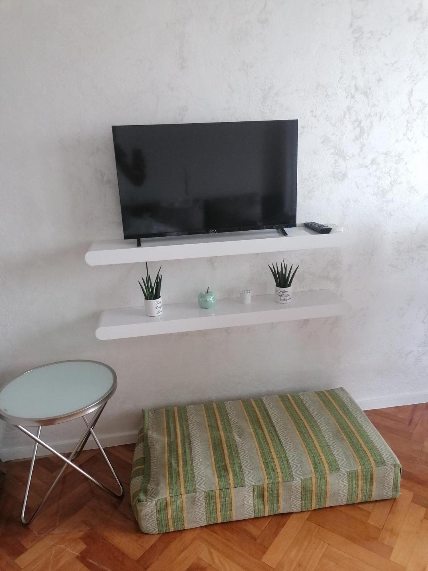 Lungomare 4 Apartment *